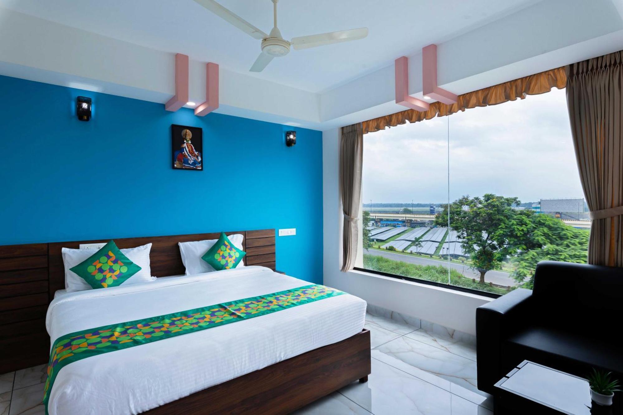 Treebo Airsuite Airport Hotel Kochi Exterior photo